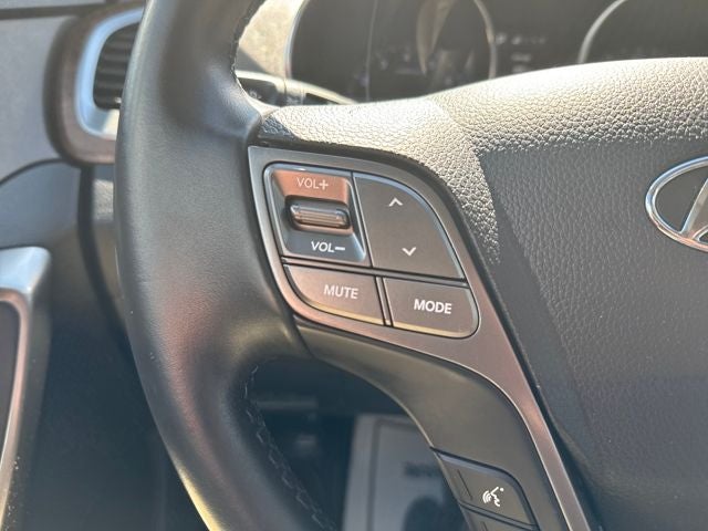 2018 Hyundai Santa Fe SE