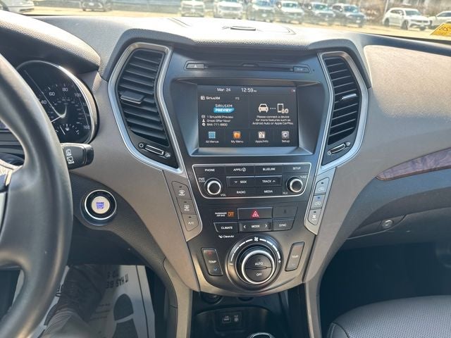 2018 Hyundai Santa Fe SE