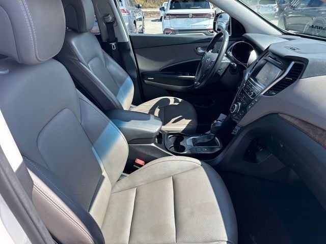2018 Hyundai Santa Fe SE