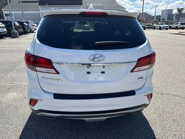 2018 Hyundai Santa Fe SE