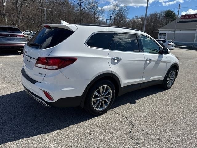 2018 Hyundai Santa Fe SE