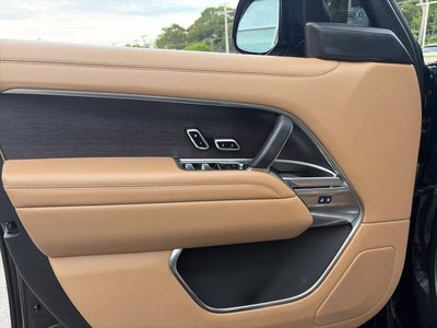 2025 Land Rover Range Rover SE LWB