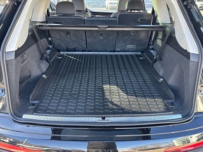 2023 Audi Q7 55 Premium quattro