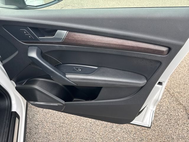 2023 Audi Q5 45 S line Premium quattro