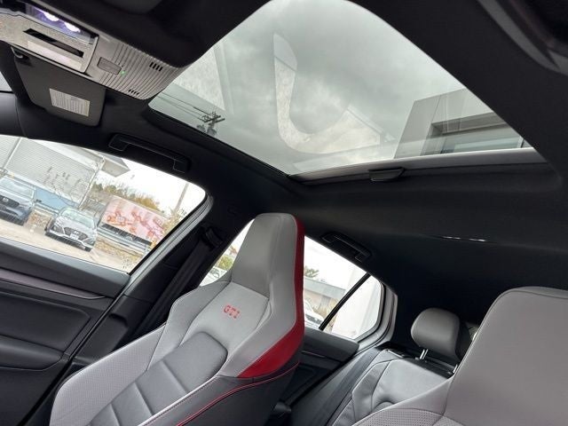 2025 Volkswagen Golf GTI 2.0T Autobahn