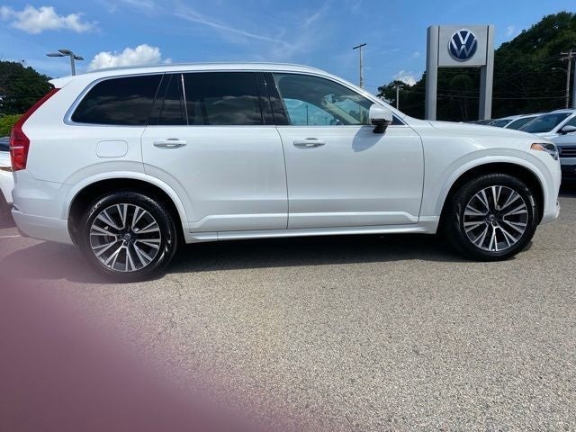2021 Volvo XC90 T6 Momentum